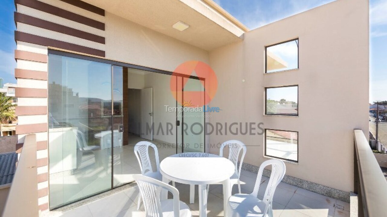 Casa para aluguel de temporada em Bombinhas (Canto Grande)