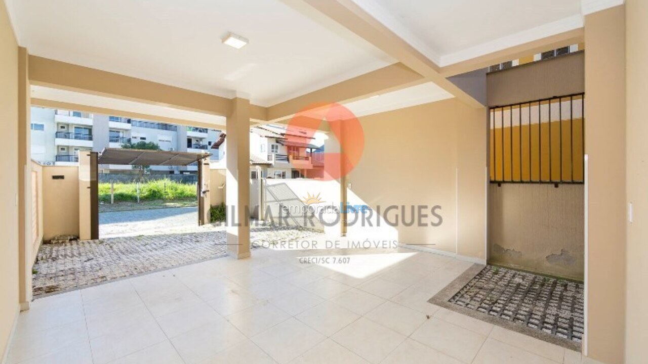 Casa para aluguel de temporada em Bombinhas (Canto Grande)