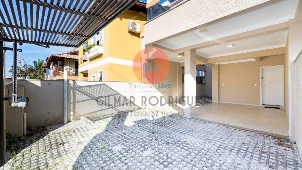 Casa para aluguel de temporada em Bombinhas (Canto Grande)