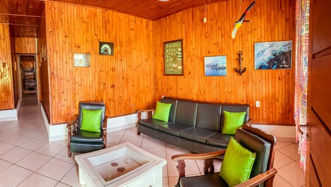 UBATUBA PRAIA DAS TONINHAS CON PISCINA Y AIRE ACONDICIONADO