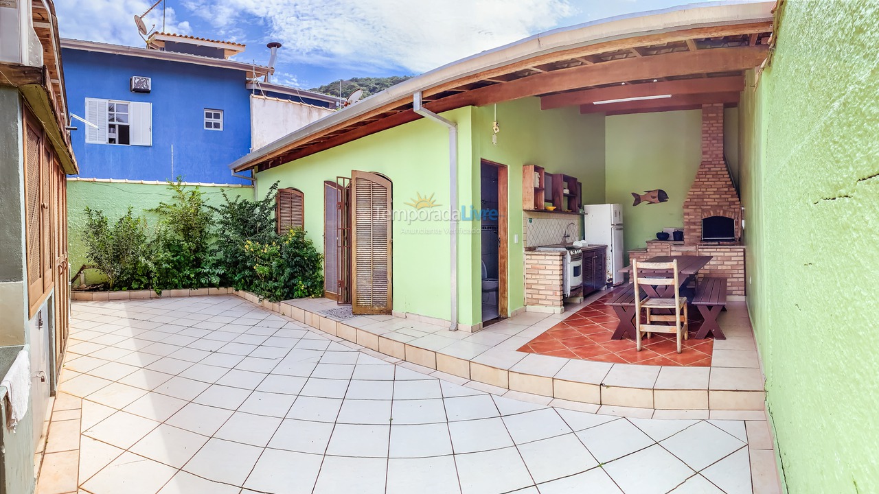 Casa para alquiler de vacaciones em Ubatuba (Praia das Toninhas)