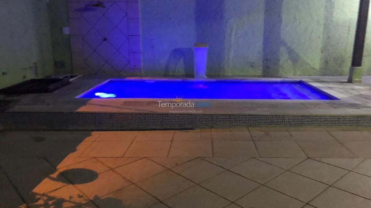 Casa para alquiler de vacaciones em Ubatuba (Praia das Toninhas)