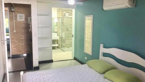 Linda Casa Beira Mar com piscina em Ubatuba