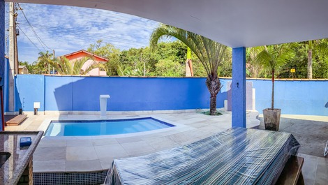 TOWNHOUSE WITH SWIMMING POOL A 10-minute walk from Praia das Toninhas