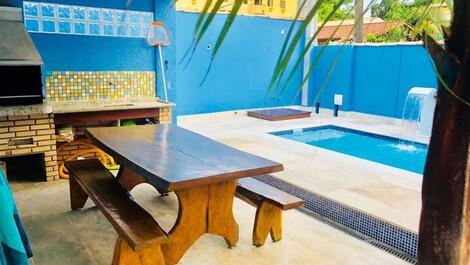 TOWNHOUSE WITH SWIMMING POOL A 10-minute walk from Praia das Toninhas