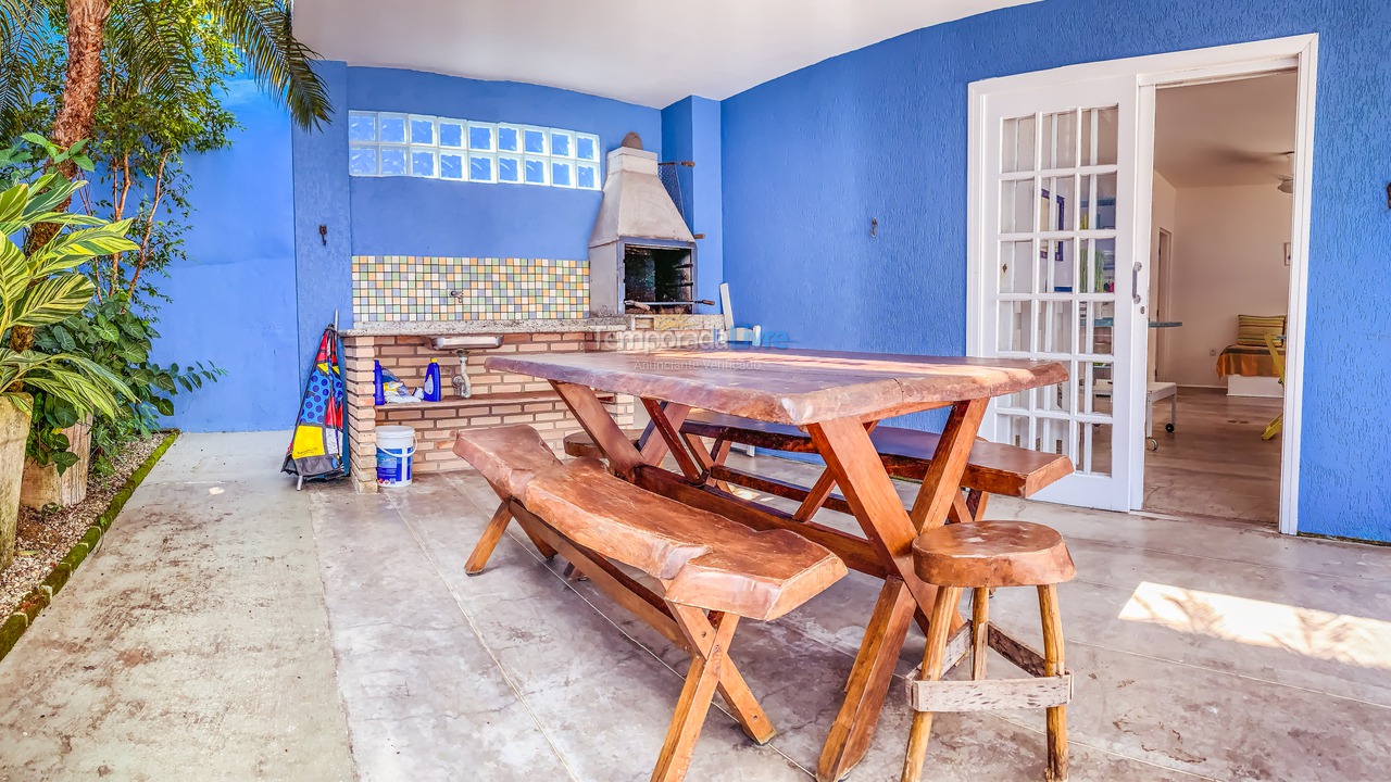 House for vacation rental in Ubatuba (Praia das Toninhas)
