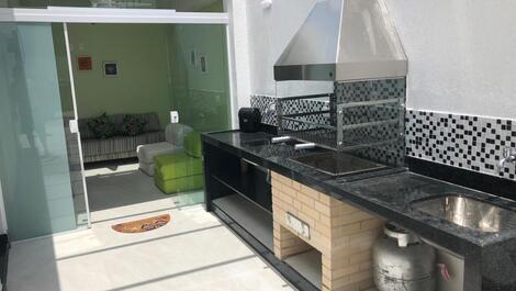 30m from the sea. 2 suites, air conditioning, barbecue