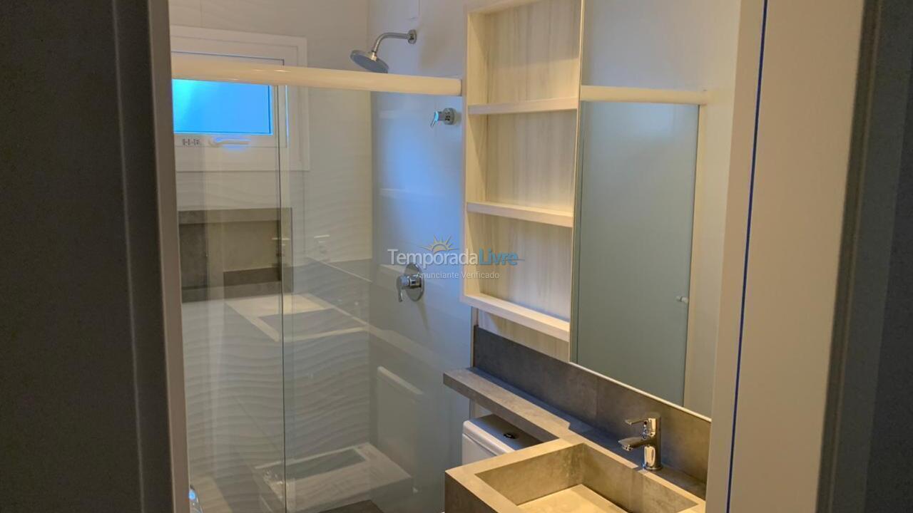 Casa para aluguel de temporada em Bombinhas (Canto Grande)