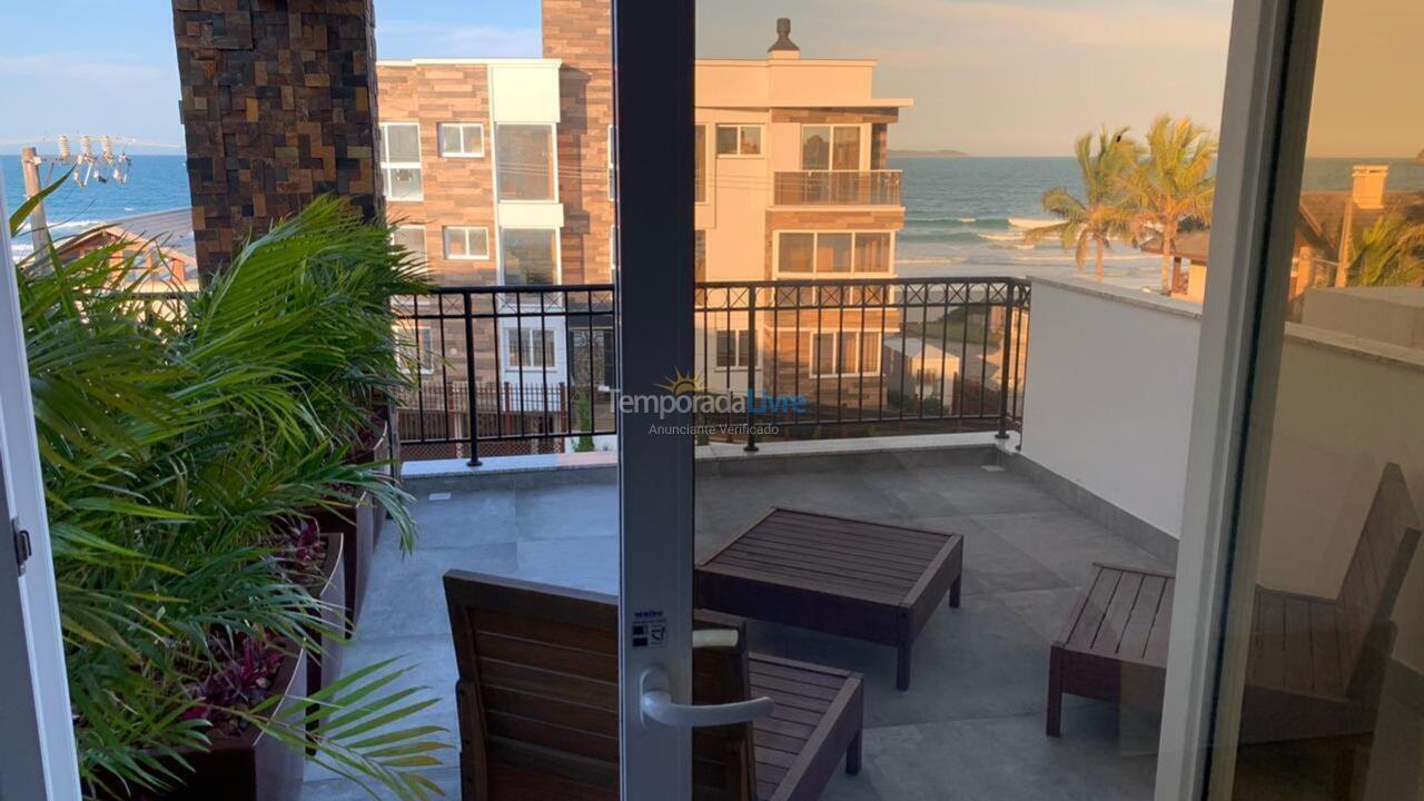 Casa para aluguel de temporada em Bombinhas (Canto Grande)