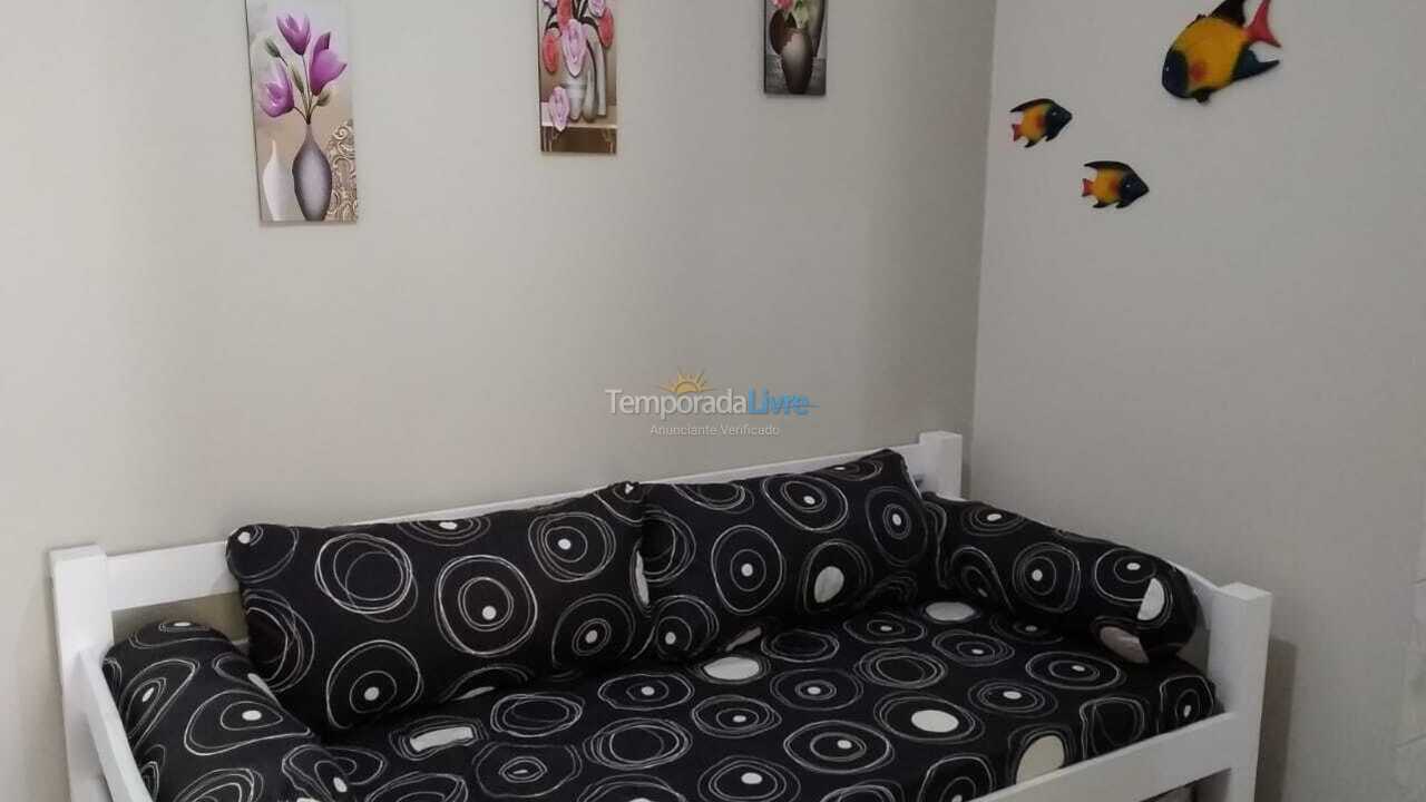 Apartamento para aluguel de temporada em Praia Grande (Vila Tupi)