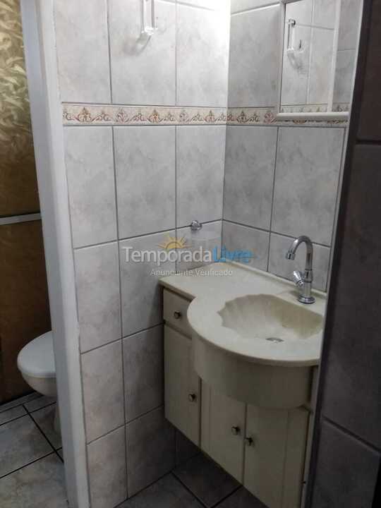 Apartamento para aluguel de temporada em Praia Grande (Vila Tupi)