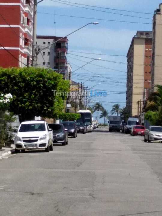 Apartamento para aluguel de temporada em Praia Grande (Vila Tupi)