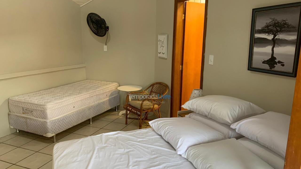 Apartamento para aluguel de temporada em Ubatuba (Praia Grande)