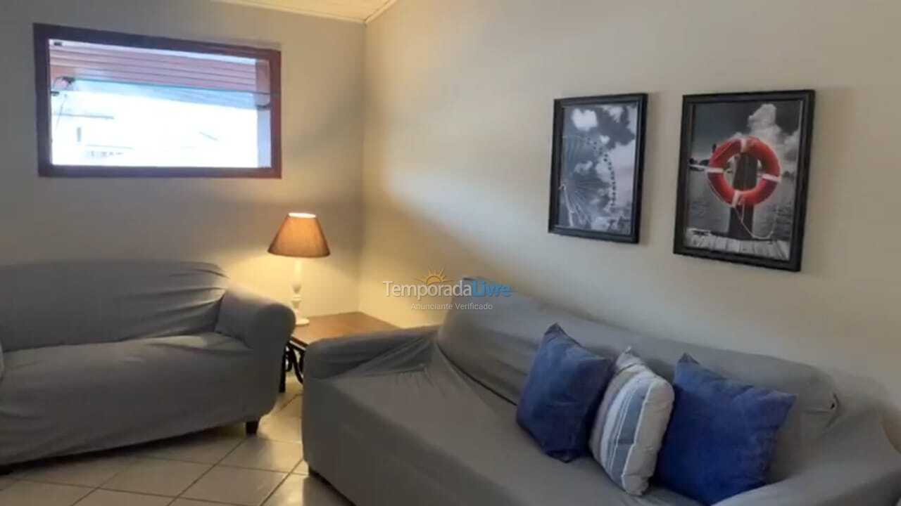 Apartamento para aluguel de temporada em Ubatuba (Praia Grande)