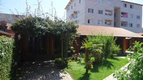 House for rent in São Francisco do Sul - Enseada