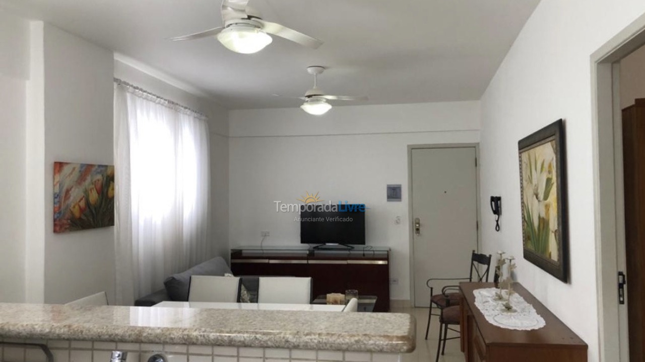 Apartamento para aluguel de temporada em Guarujá (Pitangueiras)