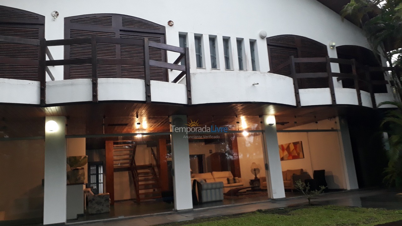 Casa para alquiler de vacaciones em Guarujá (Enseada)