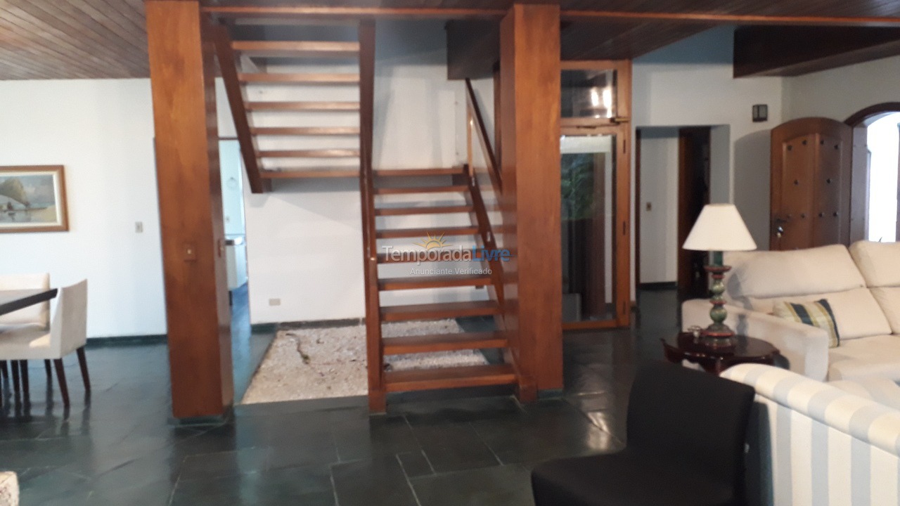 Casa para alquiler de vacaciones em Guarujá (Enseada)