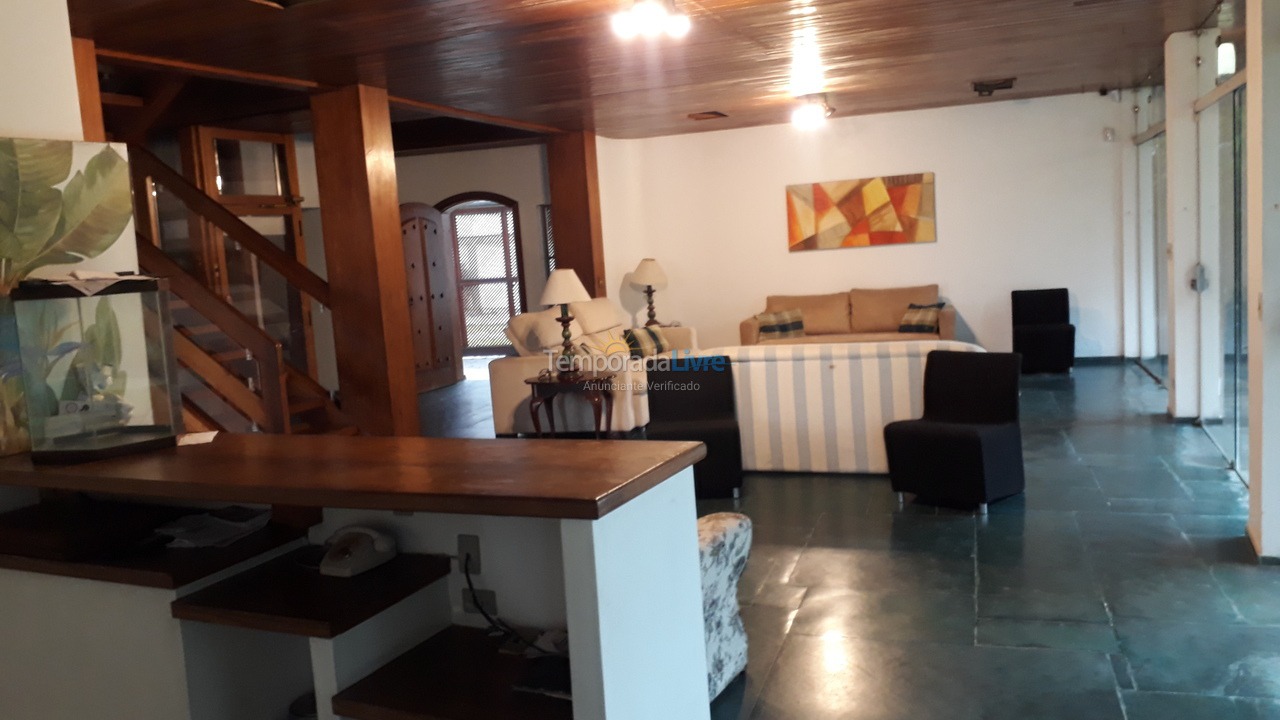 Casa para alquiler de vacaciones em Guarujá (Enseada)