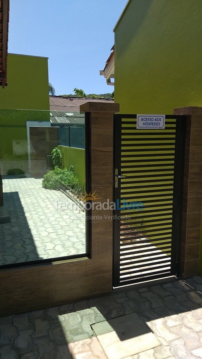 Casa para alquiler de vacaciones em Bombinhas (Praia de Bombas)