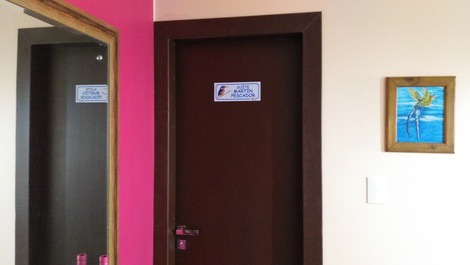 Porta de entrada da Suíte Martin Pescador