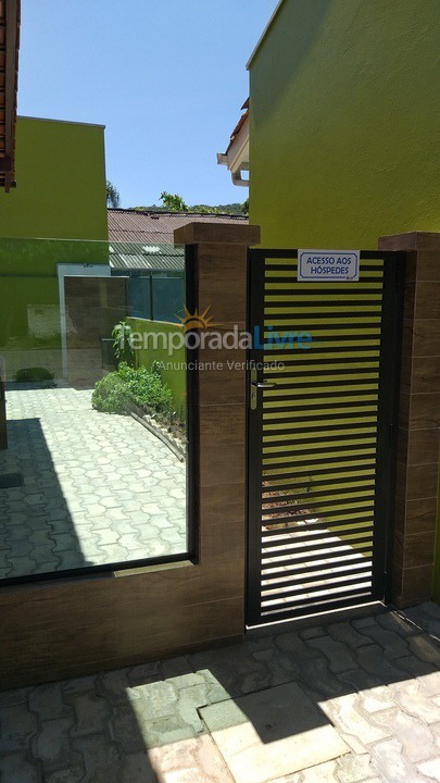 House for vacation rental in Bombinhas (Praia de Bombas)