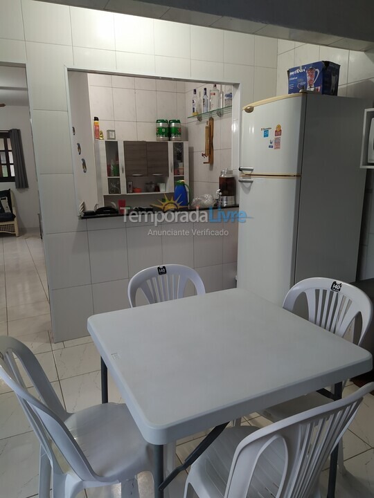 Apartamento para aluguel de temporada em Bertioga (Vista Linda)