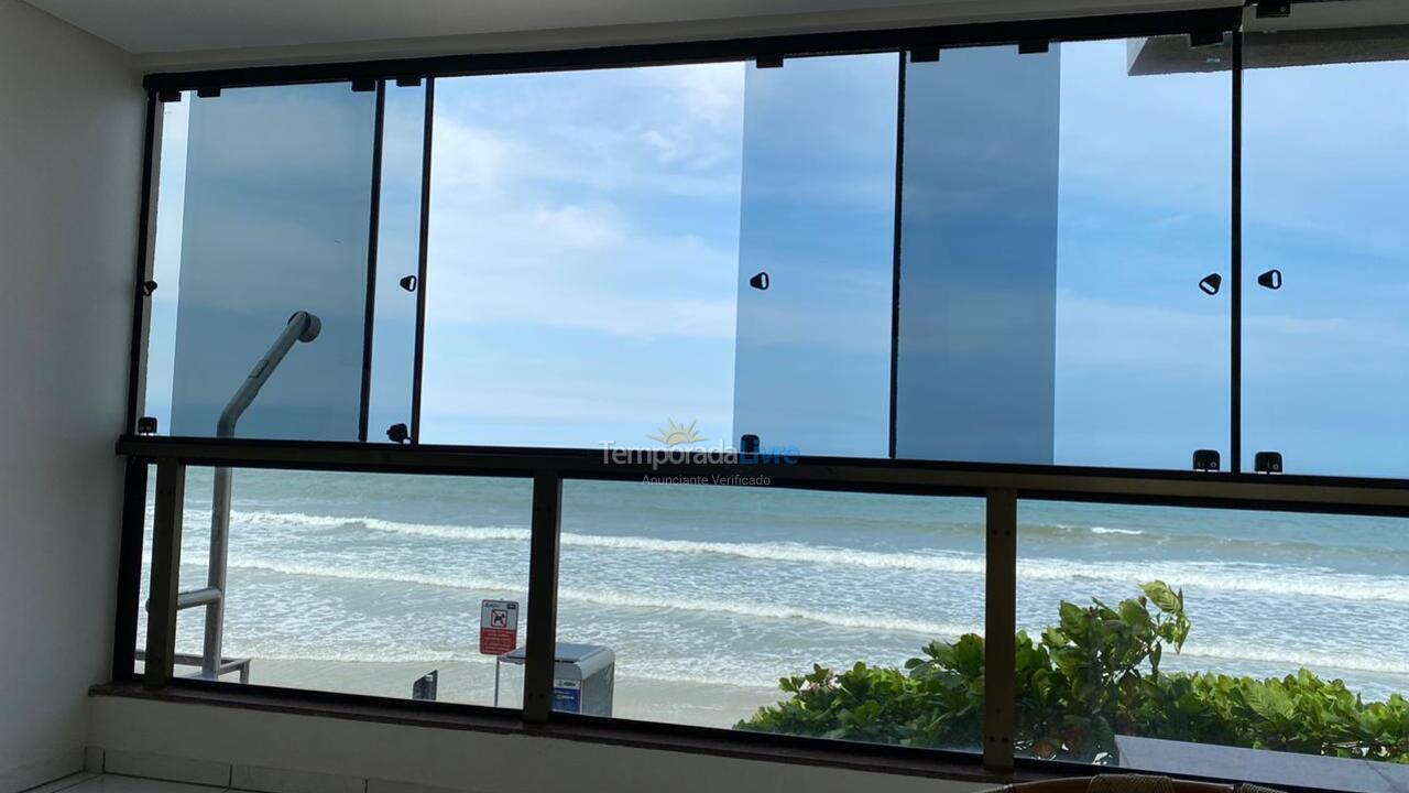 Apartamento para aluguel de temporada em Itapema (Meia Praia)