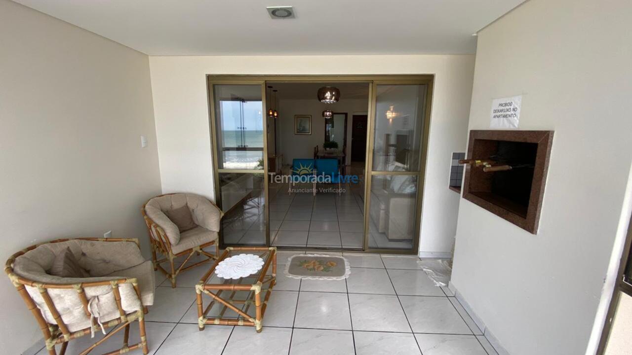 Apartamento para aluguel de temporada em Itapema (Meia Praia)