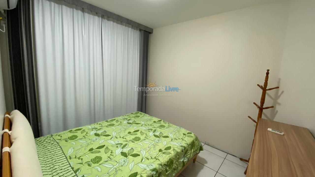 Apartamento para aluguel de temporada em Itapema (Meia Praia)