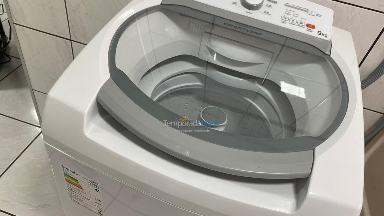 Apartamento para aluguel de temporada em Itapema (Meia Praia)