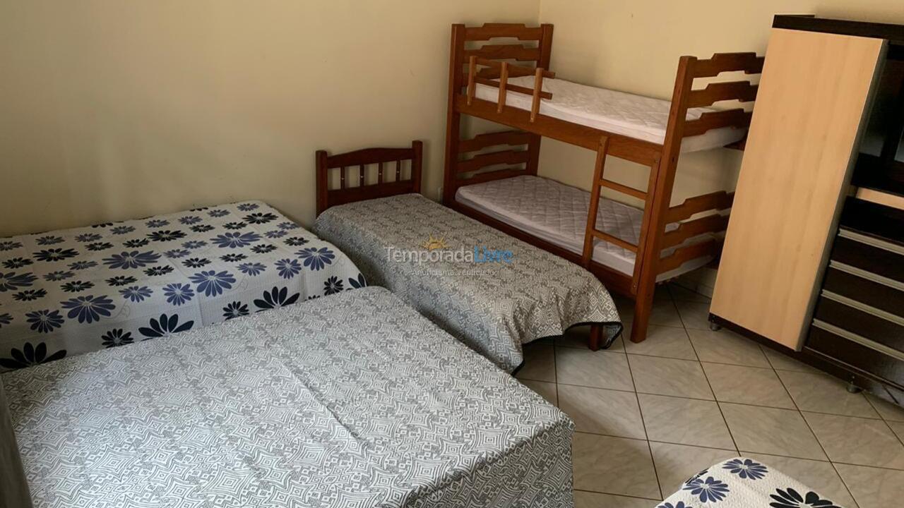 Chácara / sítio para aluguel de temporada em Goiânia (Chácaras)