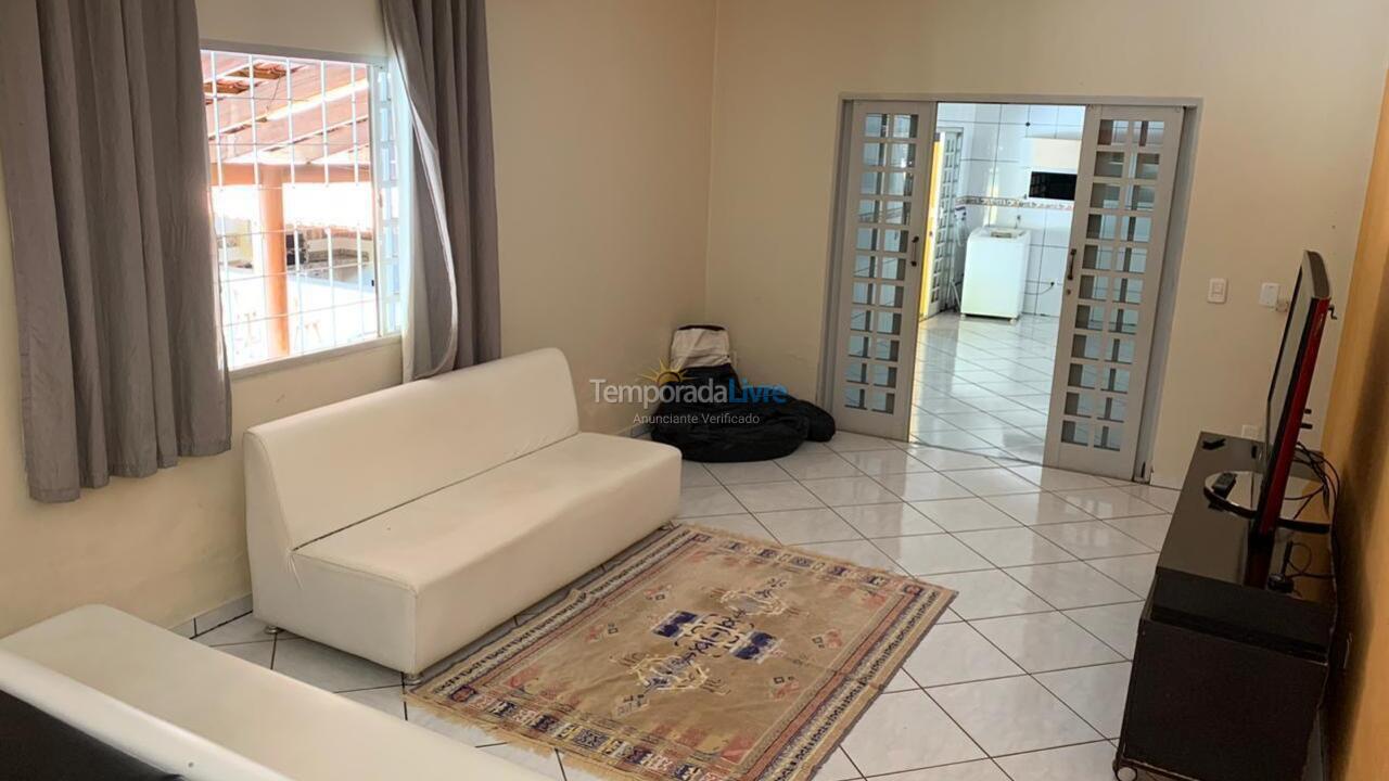 Chácara / sítio para aluguel de temporada em Goiânia (Chácaras)