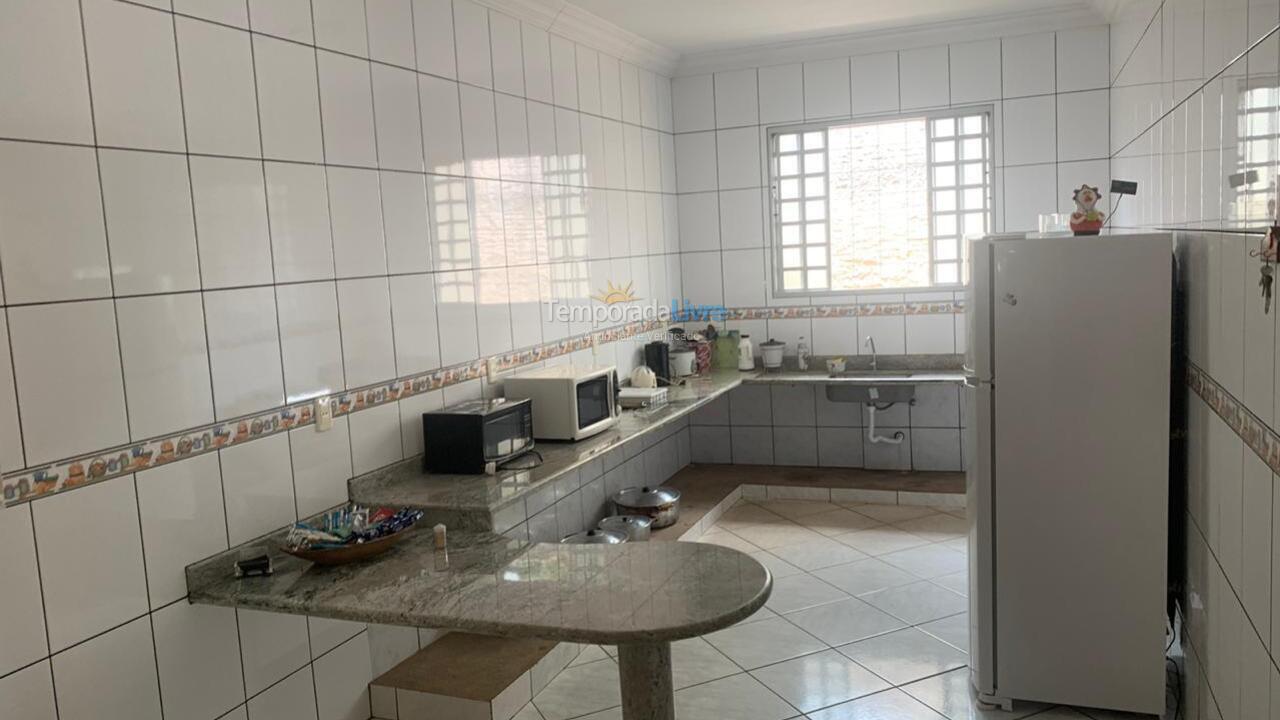 Chácara / sítio para aluguel de temporada em Goiânia (Chácaras)