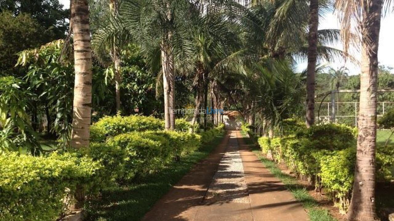 Chácara / sítio para aluguel de temporada em Goiânia (Chácaras)