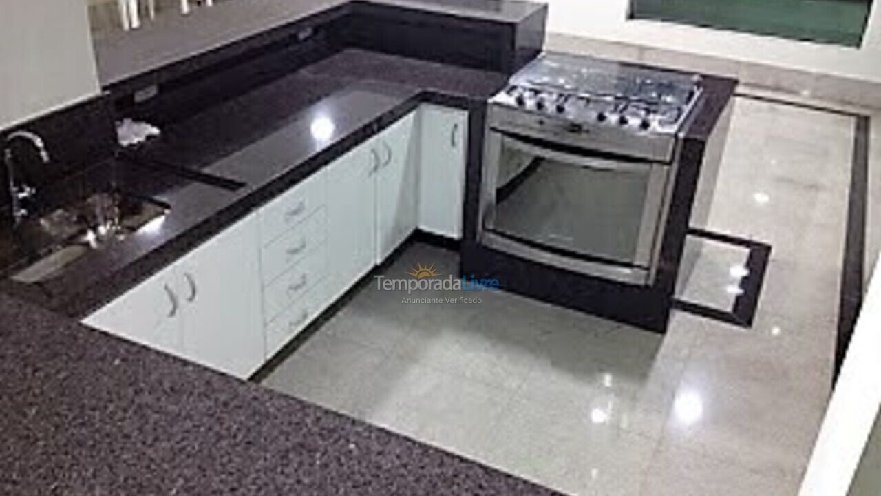 Apartamento para aluguel de temporada em Bertioga (Riviera de São Lourenço)