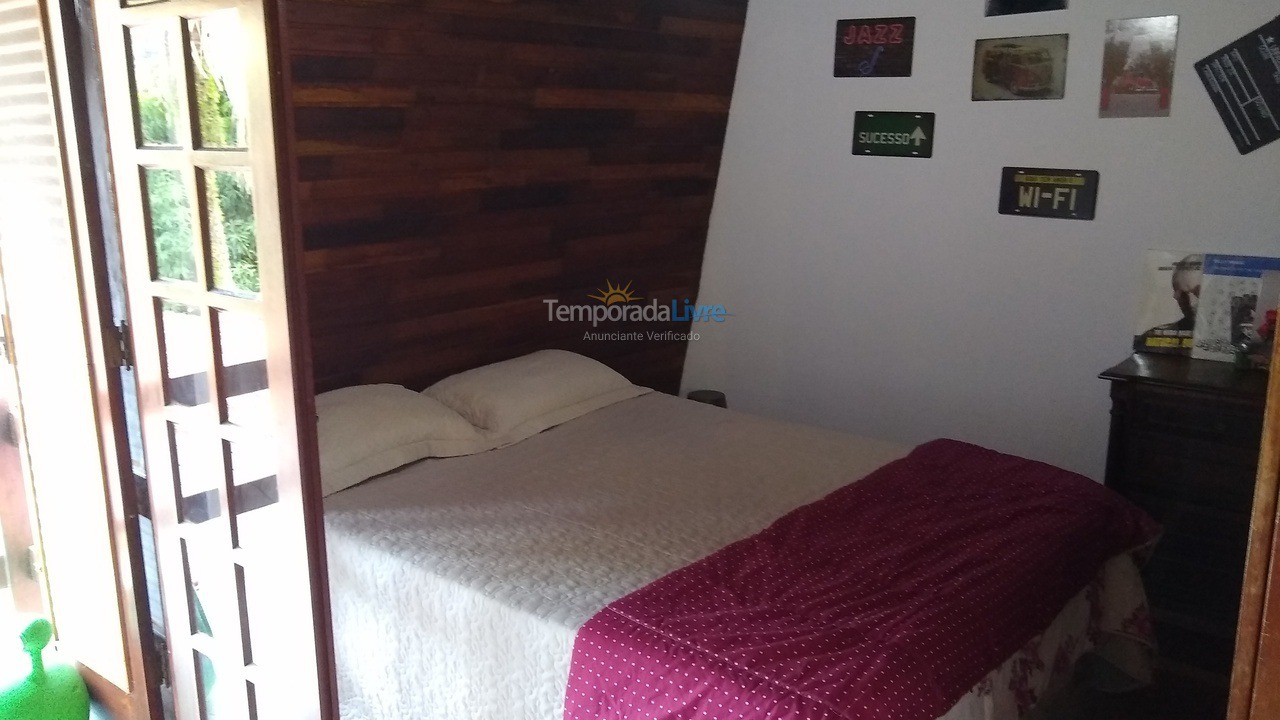 Casa para aluguel de temporada em São Sebastião (Guaecá)