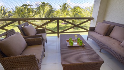 GUARAJUBA COBERTURA frente praia "Pé na Areia''