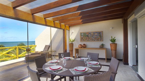 GUARAJUBA COBERTURA frente praia "Pé na Areia''