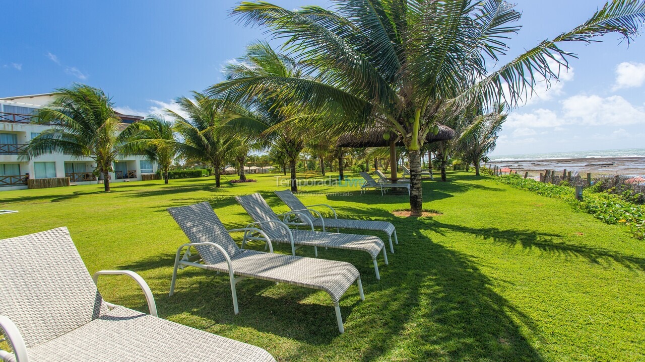 Apartamento para aluguel de temporada em Camaçari (Praia de Guarajuba)