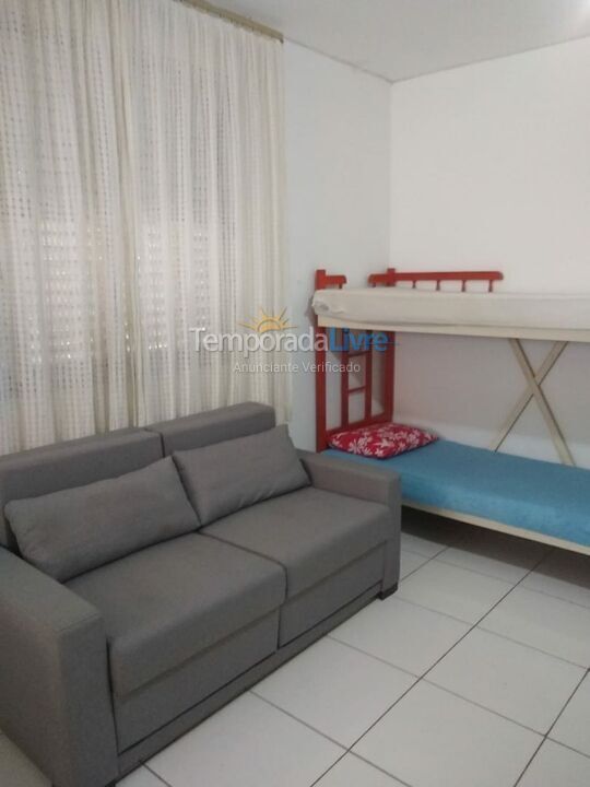 Apartamento para aluguel de temporada em Praia Grande (Guilhermina)