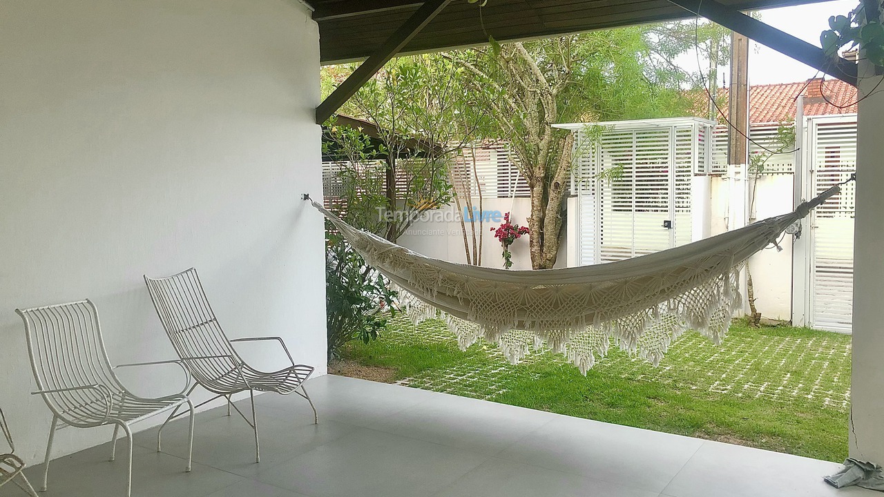 Casa para aluguel de temporada em Florianopolis (Praia dos Ingleses)