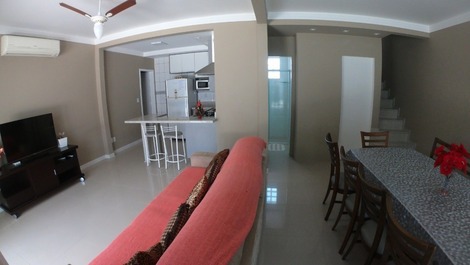 'Entire' house with heated pool and barbecue ;)