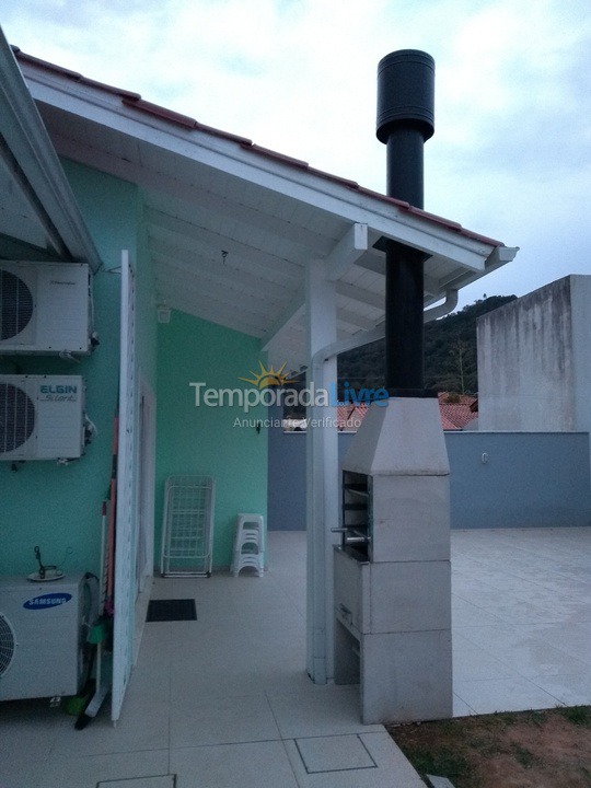 House for vacation rental in Florianópolis (Cachoeira do Bom Jesus)