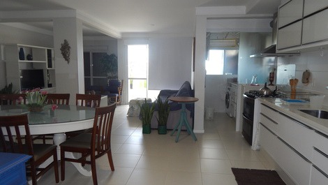 APARTAMENTO CON VISTAS AL MAR