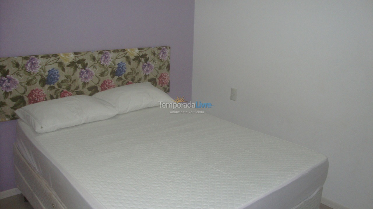 Casa para aluguel de temporada em Bombinhas (Canto Grande)