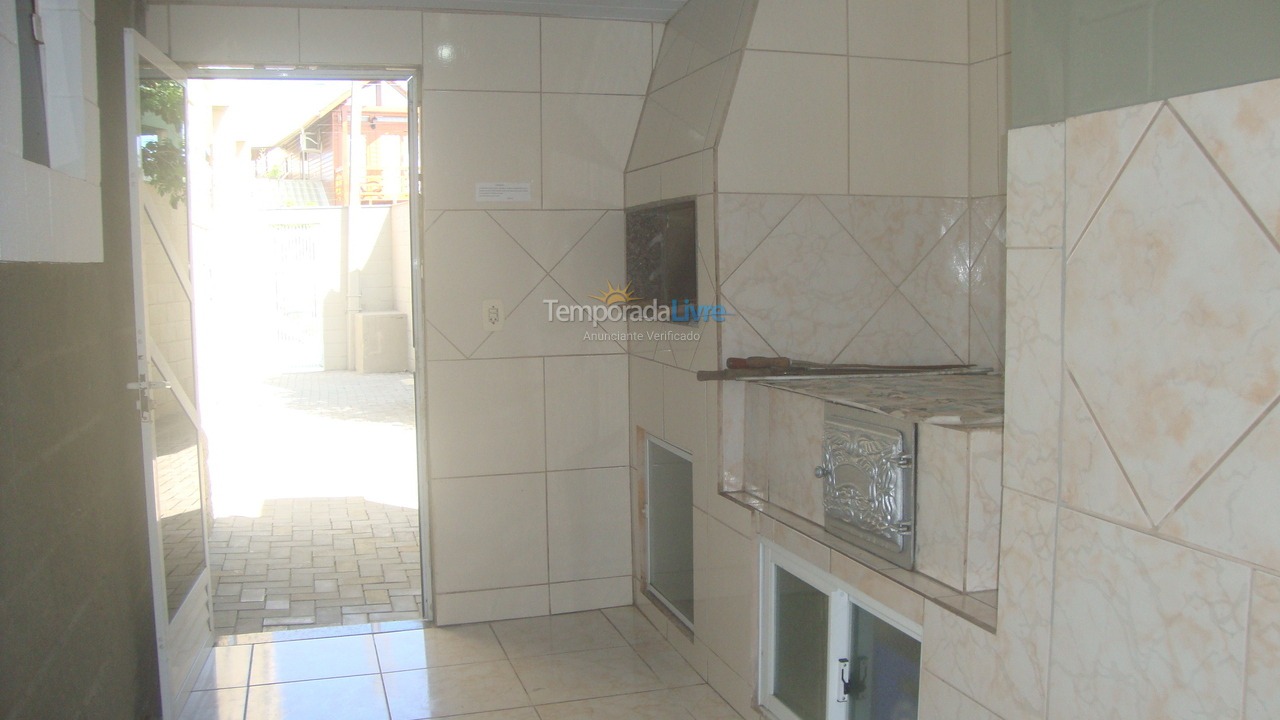 Casa para alquiler de vacaciones em Bombinhas (Canto Grande)