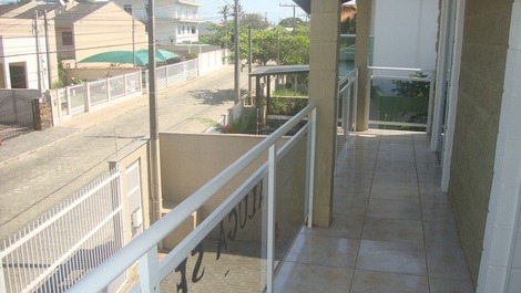 Gran casa adosada con 4 suites en la playa de Mariscal