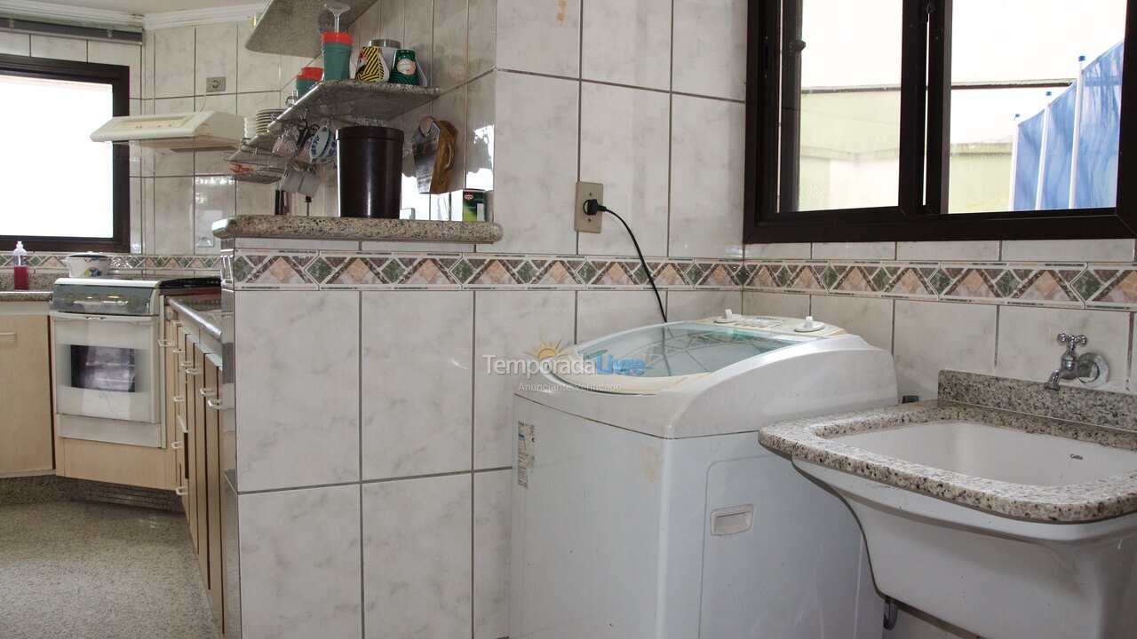 Apartment for vacation rental in Guarujá (Enseada)