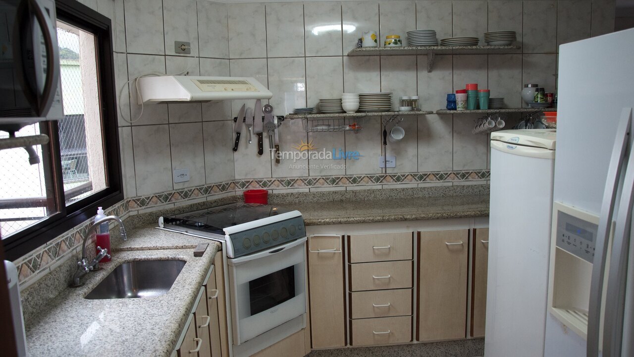 Apartment for vacation rental in Guarujá (Enseada)